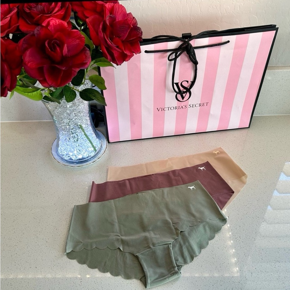 Victoria's Secret Women's Seamless Panties - Green, Brown, Tan